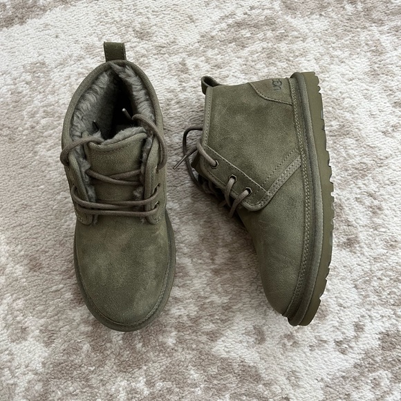 ❌SOLD❌ UGG boots | size 7 ❌ - Picture 3 of 8